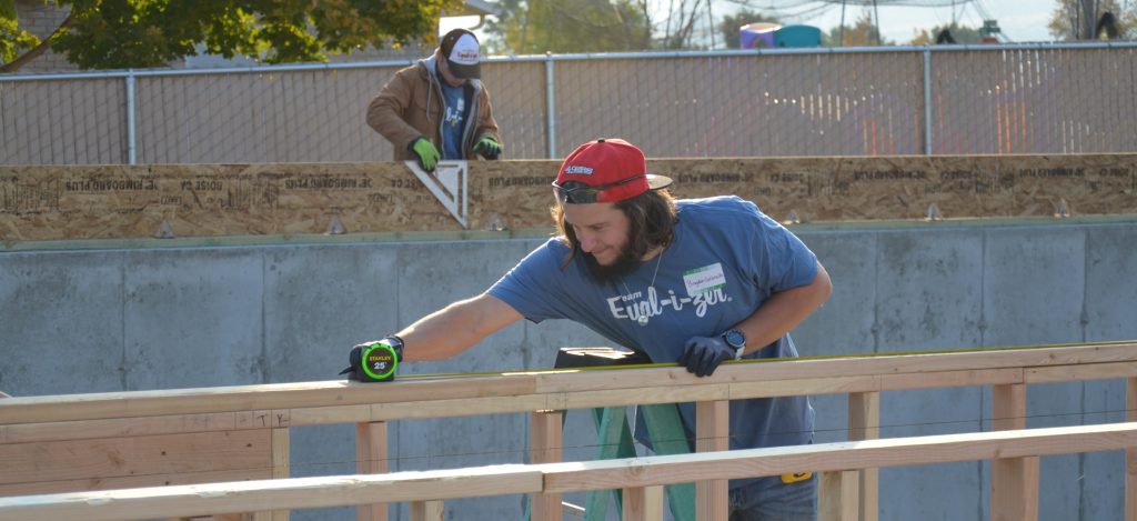 Volunteers Help Build Homes in Payson