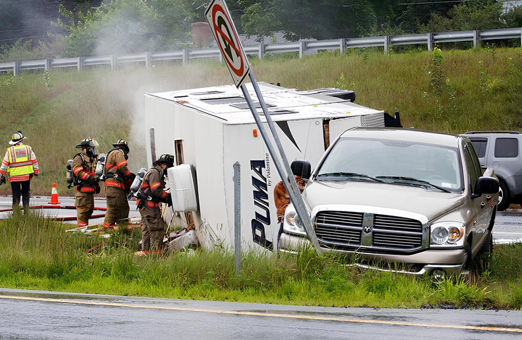 How Does Equal-i-zer Hitch’s 4-Point Sway Control Keep Me Safe?